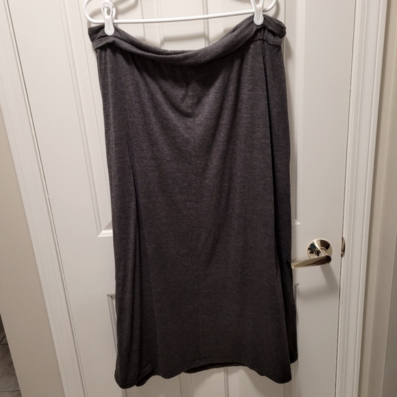 Grey Maxi skirt - Picture 2 of 4